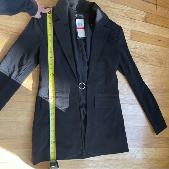 Danielle Bernstein Macy’s Black Blazer - Picture 6 of 7